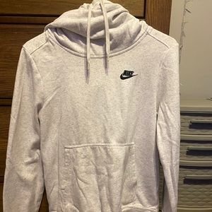 Women’s White Nike Sweatshirt.